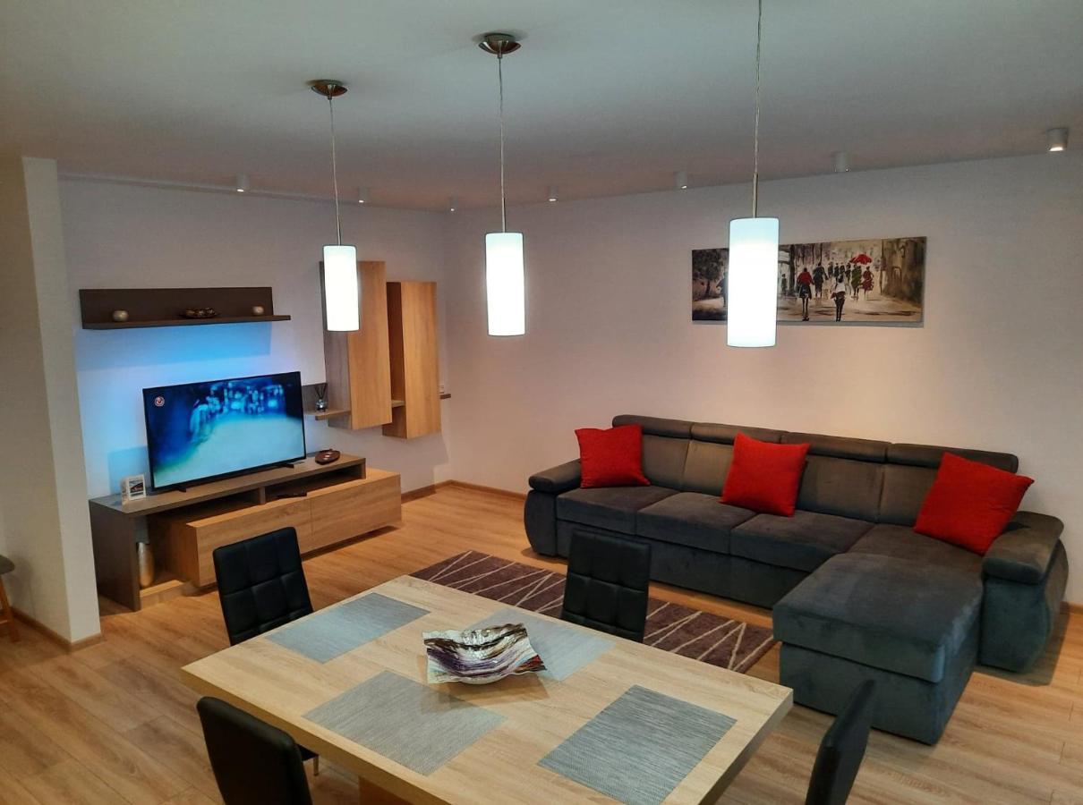 Sorin'S Comfortable Apartment Braşov Eksteriør bilde